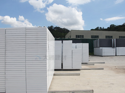 大通建材施工圍擋一般多少錢(qián)一米？批發(fā)有優(yōu)惠嗎？